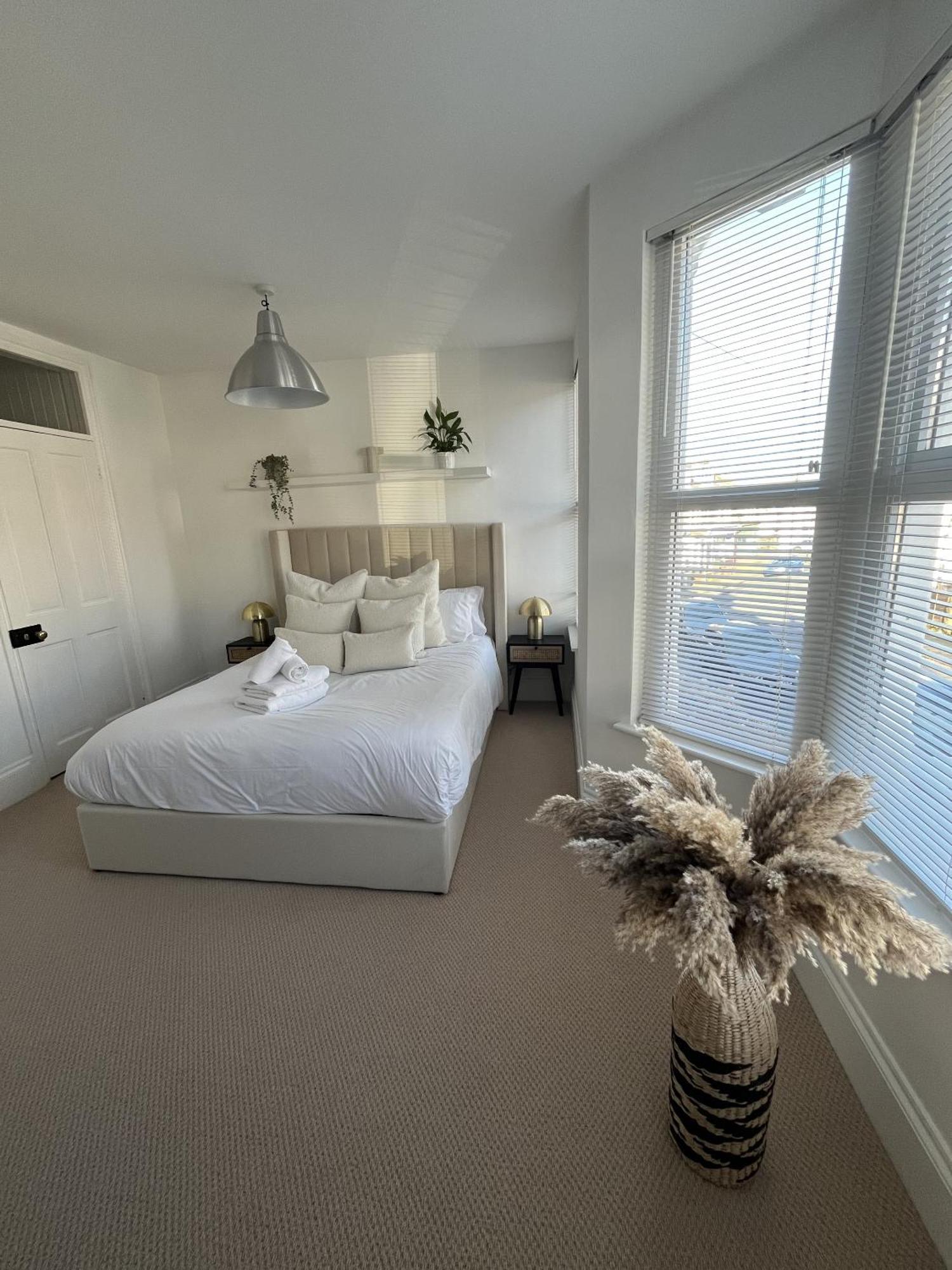 Restored Victorian Home With Private Garden Bristol Eksteriør bilde